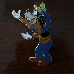 NEW Disney Goofy Pin